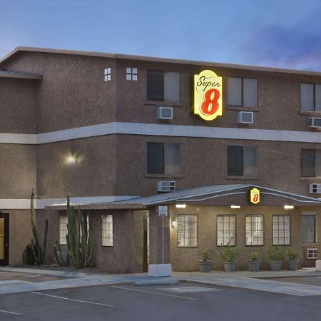 Super 8 By Wyndham Lake Havasu City Bagian luar foto