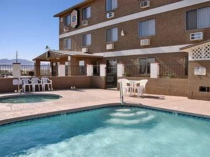 Super 8 By Wyndham Lake Havasu City Fasilitas foto